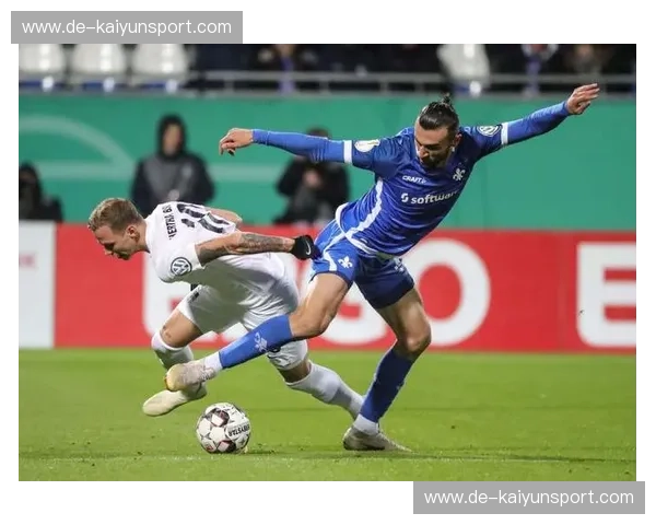 桑德豪森vs因戈：绿茵场上的风云变幻，球迷心中的不灭激情